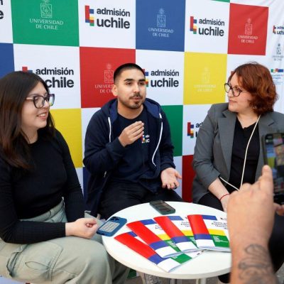 Científicas y divulgadoras de la U. de Chile que educan e inspiran con su experiencia en el mundo STEM